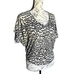 Express animal print tee